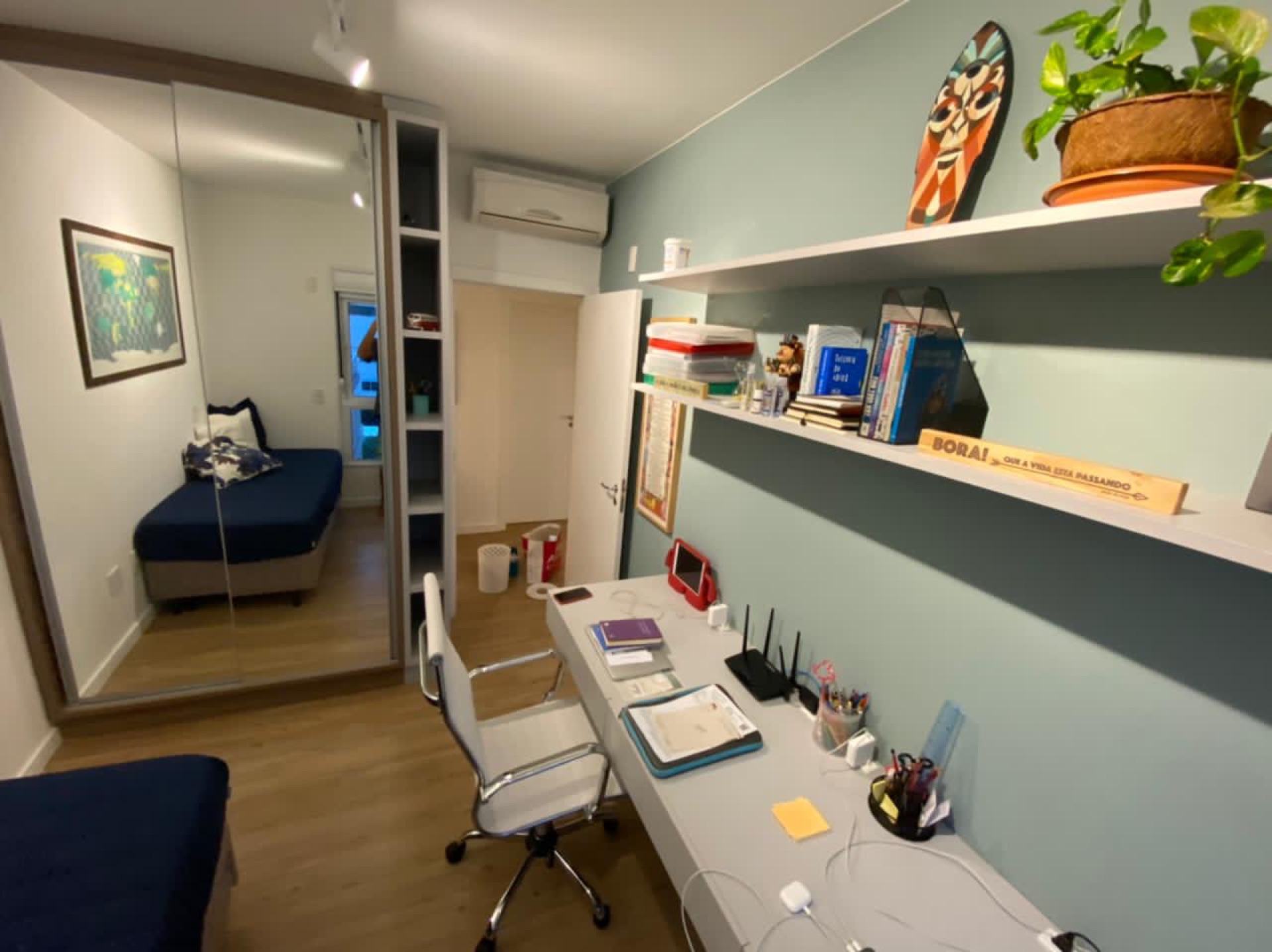 Escritórios e home office planejados